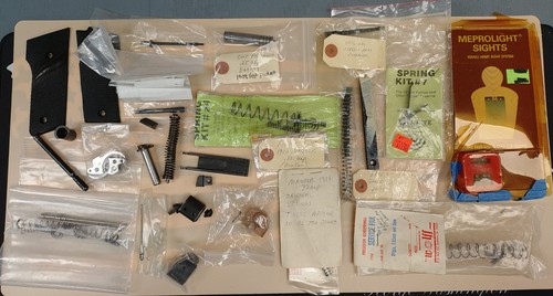 Gunsmith estate lot small - lot, of